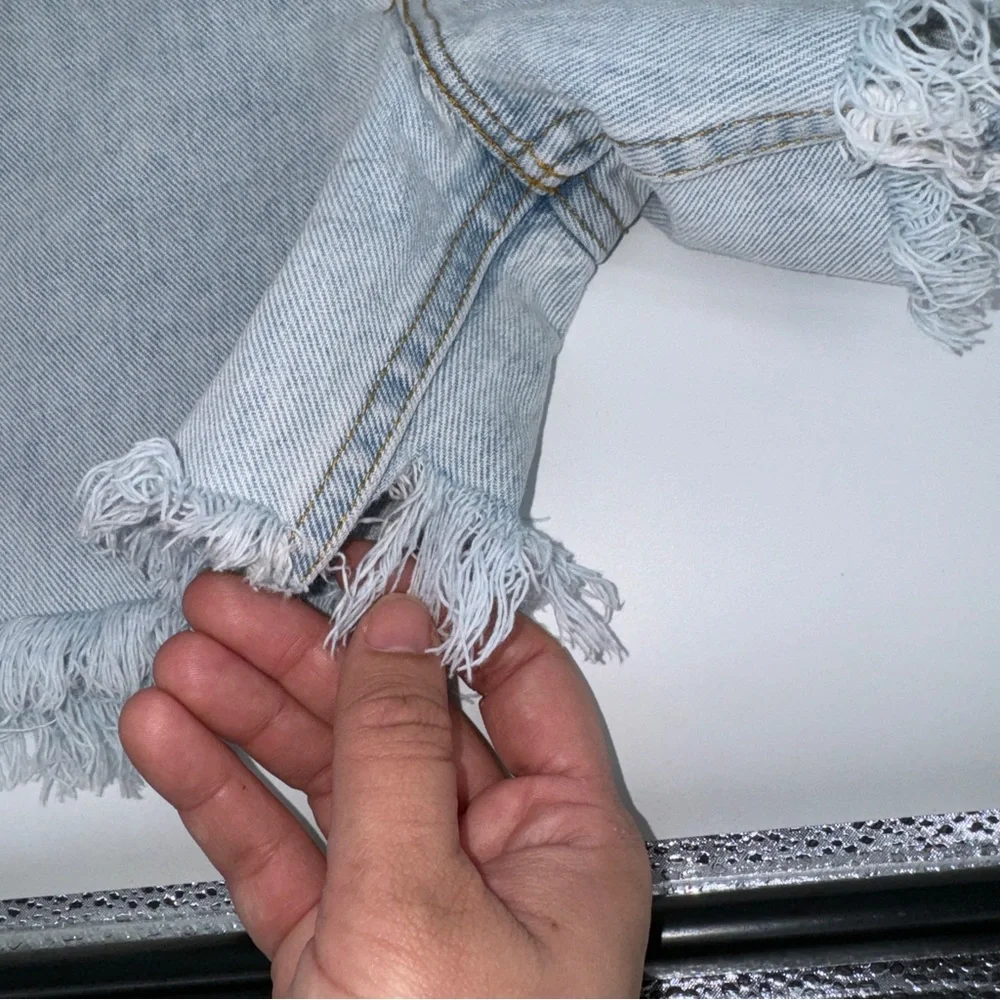 Vintage Arizona cutoff raw hem jean shorts